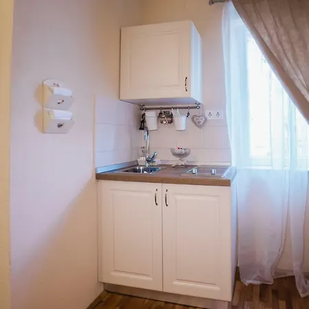 Center Amaryllis Apartment